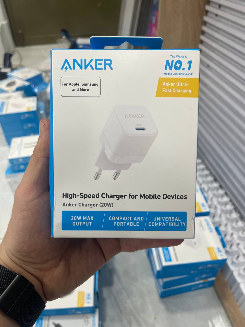 شاحن Anker 20W High-Speed Charger الأصلي – أبيض