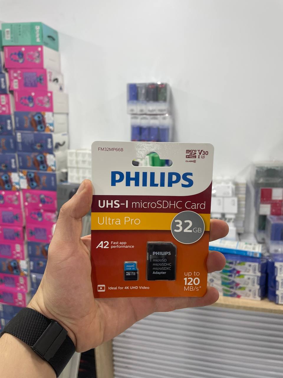 بطاقة ذاكرة Philips 32GB Ultra Pro microSDHC الأصلي (مع محول Adapter)